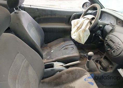 2002 Ford Escort Zx2 Deluxe/Zx2 Premium/Zx2 Standard из США, поврежденный, VIN 3FAFP11322R177176